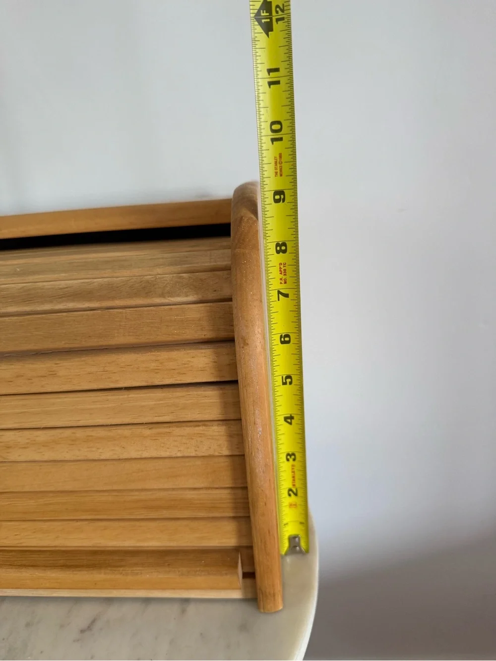 Vintage Oak Wooden Roll Top Bread Box Keeper Farmhouse Country Granny Cottage